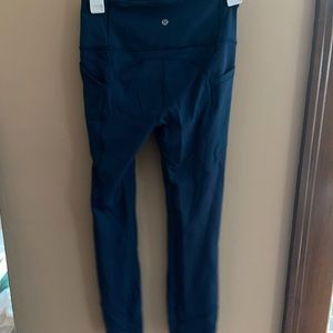 lulu leggings size 6